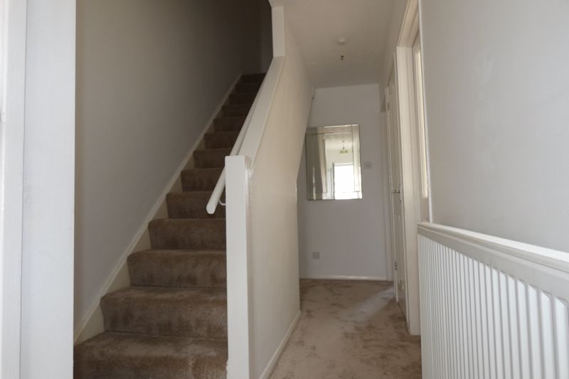 Entrance Hallway- click for photo gallery